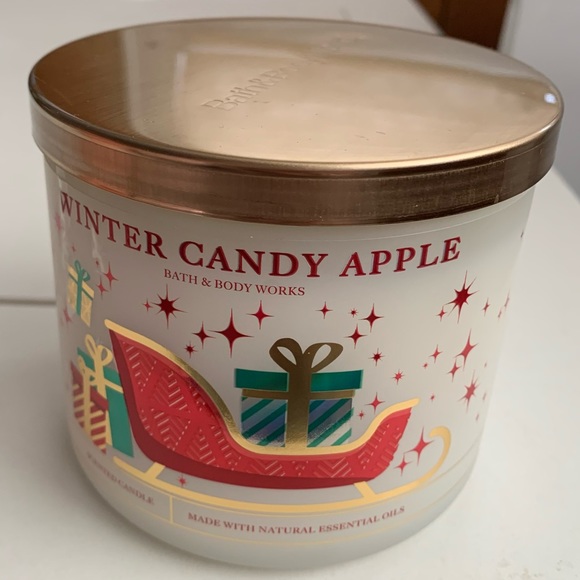 NEW BATH & BODY WORKS WINTER CANDY APPLE Christmas Sleigh 3-Wick Candle 14.5 oz - Picture 1 of 8